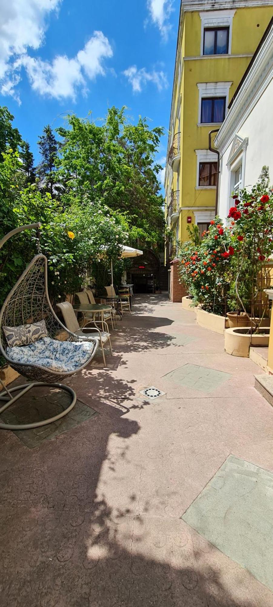 Hotel Casa Michelangelo à Bucarest Extérieur photo