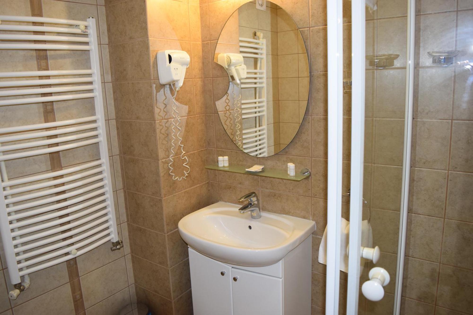 Hotel Casa Michelangelo à Bucarest Extérieur photo